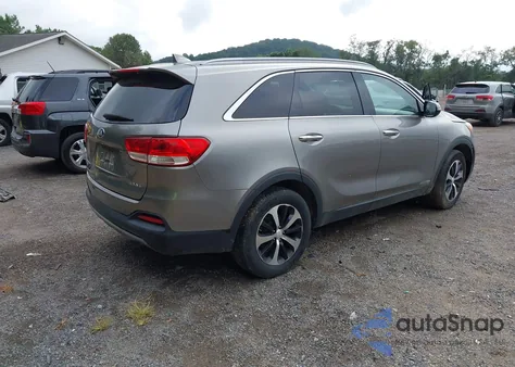 2016 Kia Sorento 3.3L Ex z USA, uszkodzony, nr VIN 5XYPHDA52GG082679